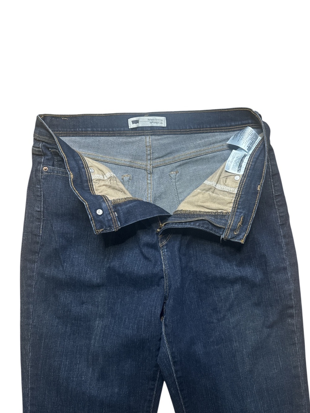 Levi’s Perfectly Slimming Straight Leg Jeans Women’s 14M 32x32 Dark Wash Stretch - Picture 7 of 8